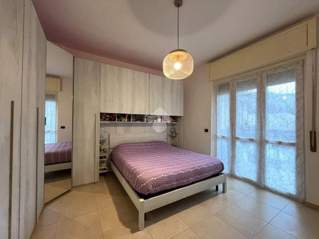 Appartamento a Malgrate in Via Vittorio Veneto, 7 - Foto 2