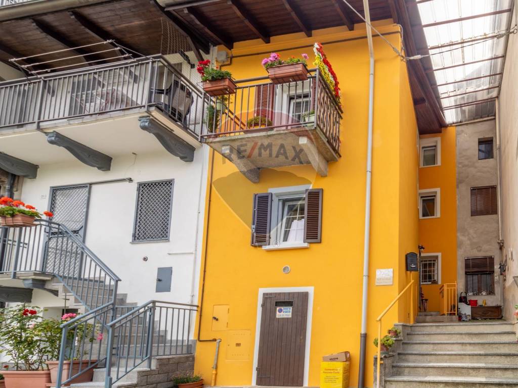 Casa indipendente a Valle san nicolao in Frazione Ferrere, 30 - Foto 2