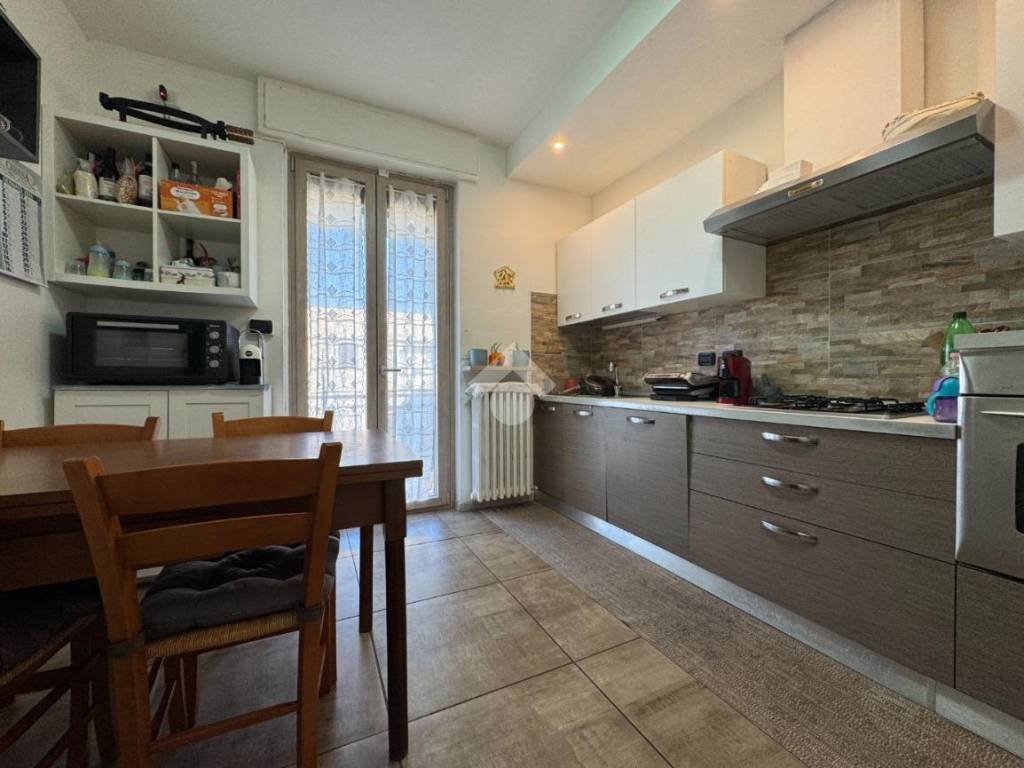 Appartamento a Cameri in Via G. Galilei, 15 - Foto 3