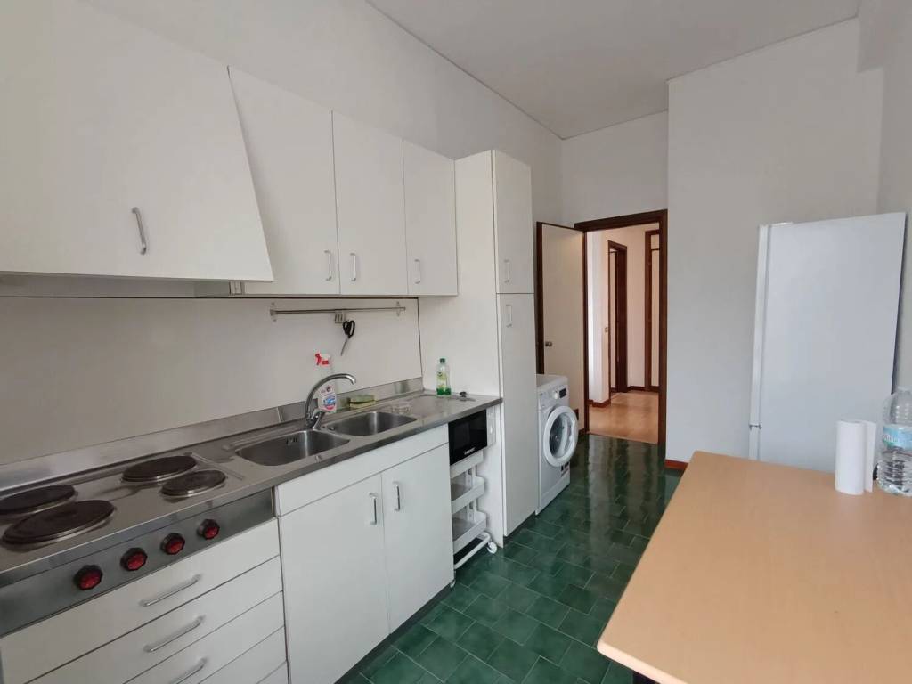 Appartamento a Genova in Via Antonio Cantore, 44 - Foto 2