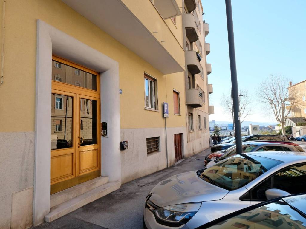 Appartamento a Trieste in Via Santa Giustina, 20 - Foto 2