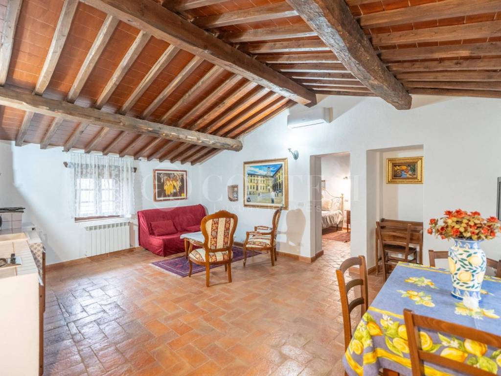 Appartamento a Cortona in Strada Comunale di Ossaia - Foto 2