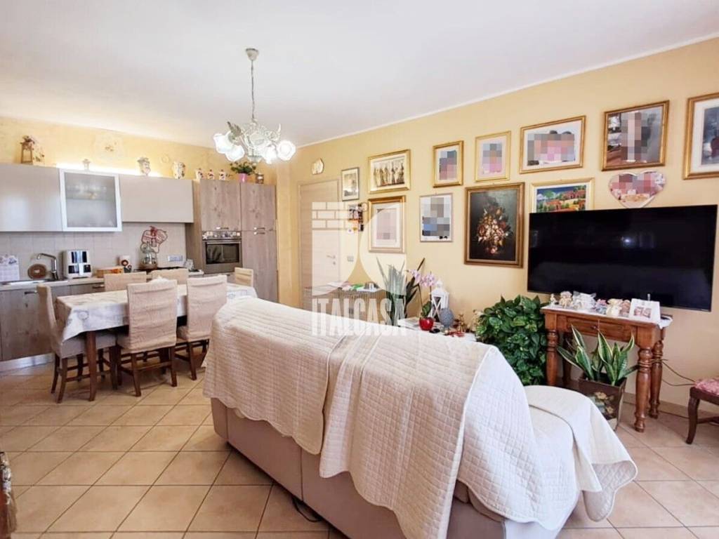 Appartamento a Roverbella in Via Custoza - Foto 4