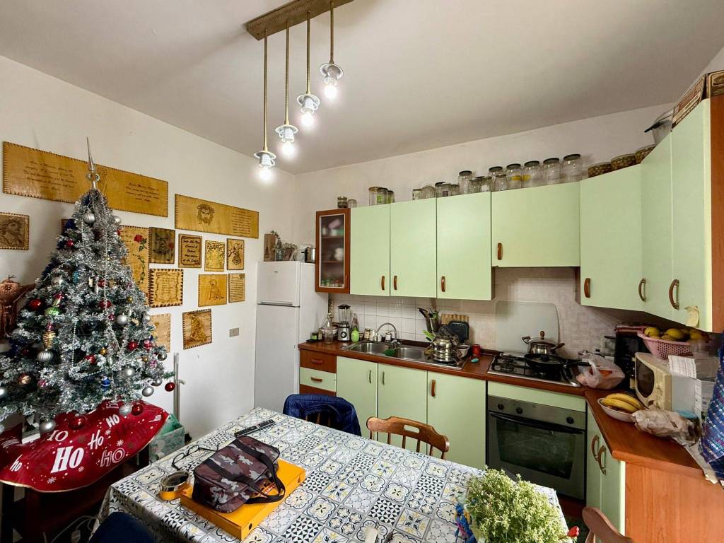 Appartamento a Lamezia terme in Via Ginepri, 2 - Foto 2