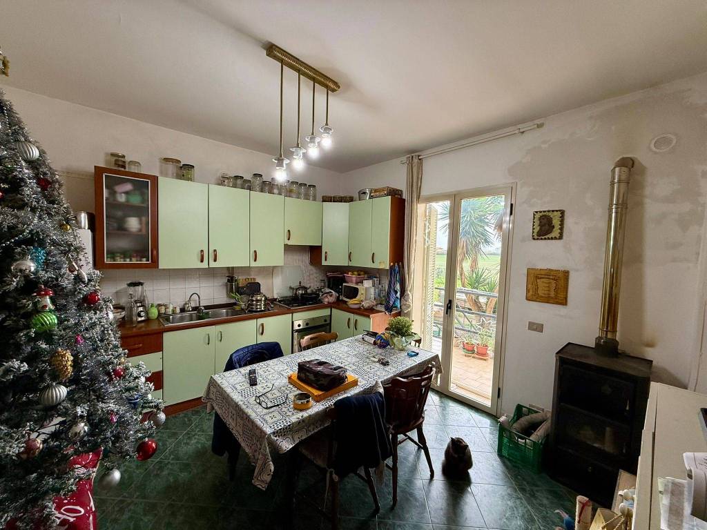 Appartamento a Lamezia terme in Via Ginepri, 2 - Foto 3