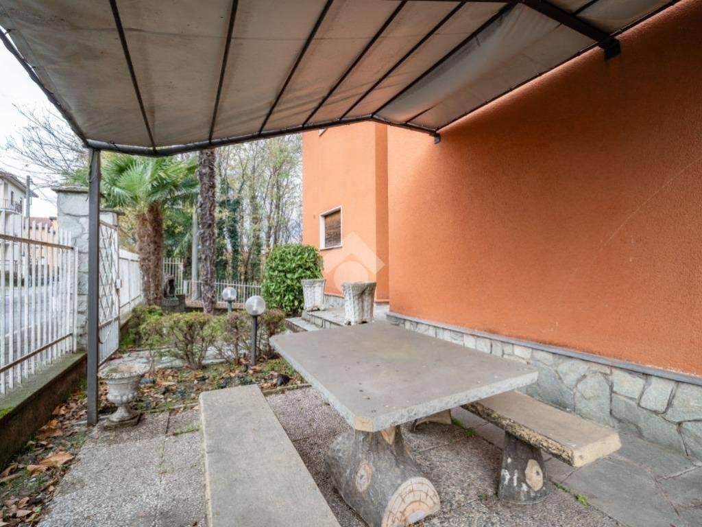 Villa a Annone di brianza in Via Don Zeno, 13 - Foto 5