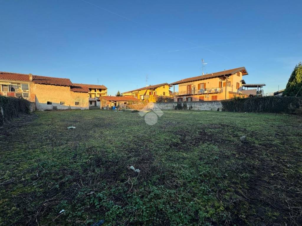 Terreno a Bellinzago novarese in Via Pietro Mascagni, 6 - Foto 3