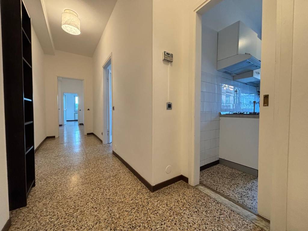 Appartamento a Como in Via Monte Grappa, 24 - Foto 2