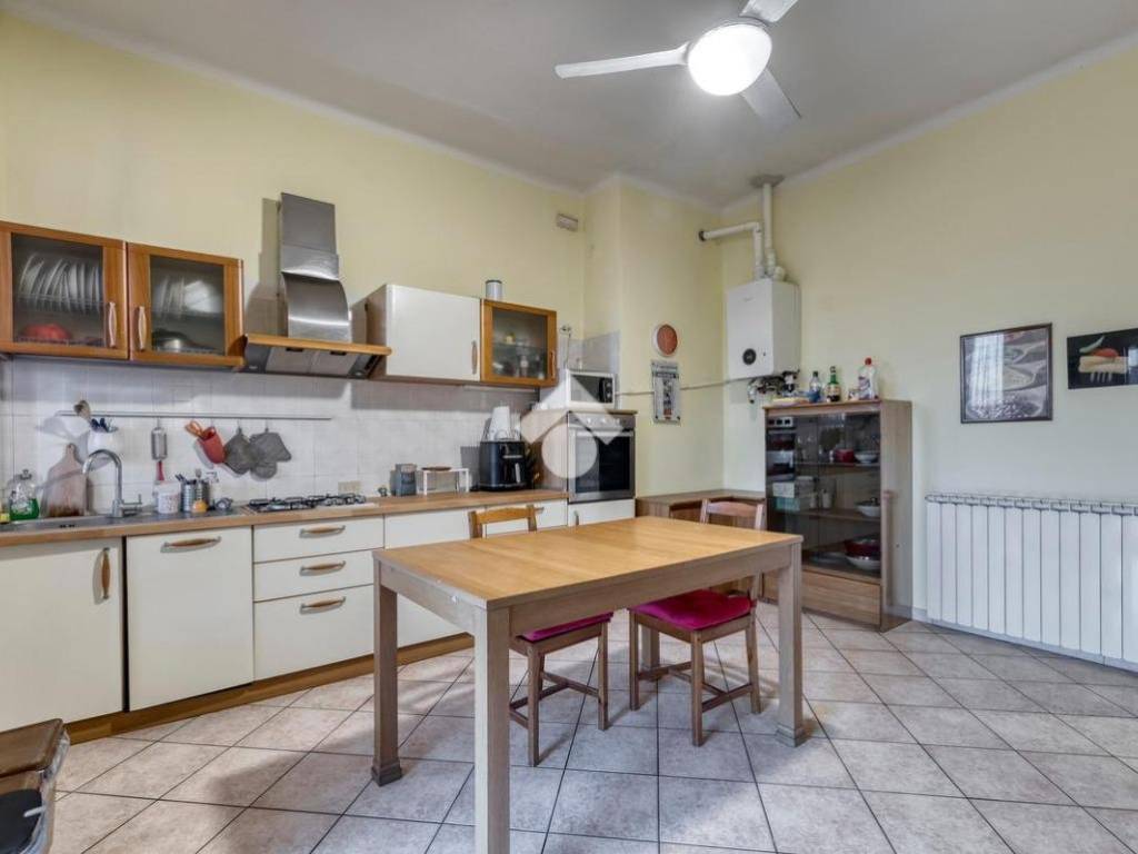 Appartamento a Bologna in Via ORESTE REGNOLI, 68 - Foto 3