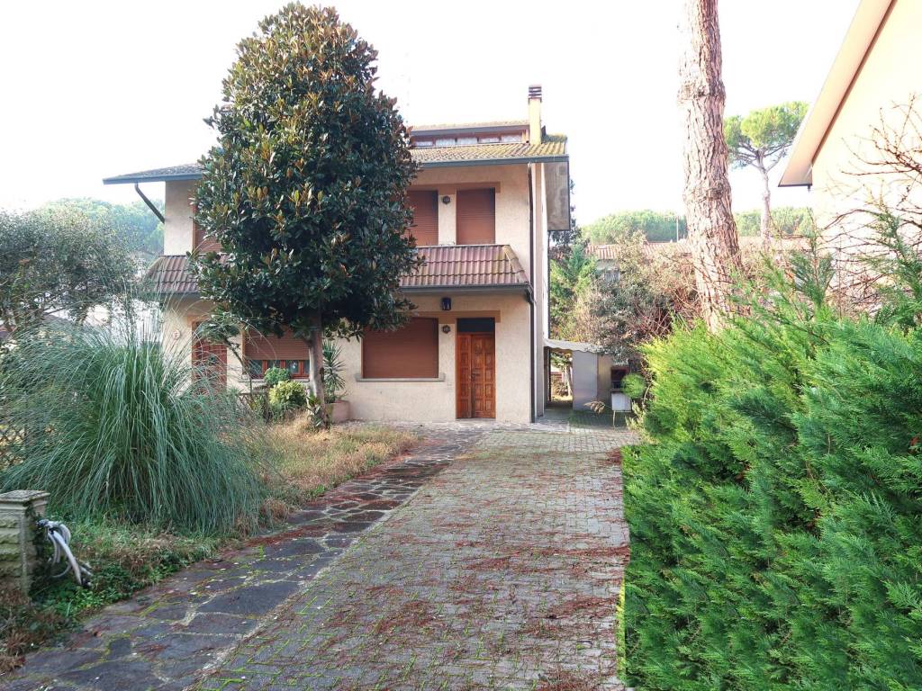 Casa indipendente a Cervia in Via Francesco Rizzoli - Foto 2