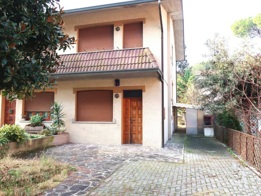 Casa indipendente a Cervia in Via Francesco Rizzoli - Foto 4