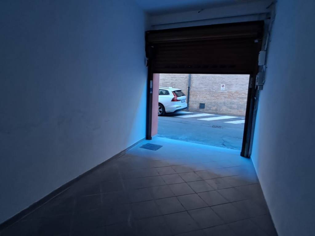 Box / garage a Reggio emilia in Via dell'Abate - Foto 5