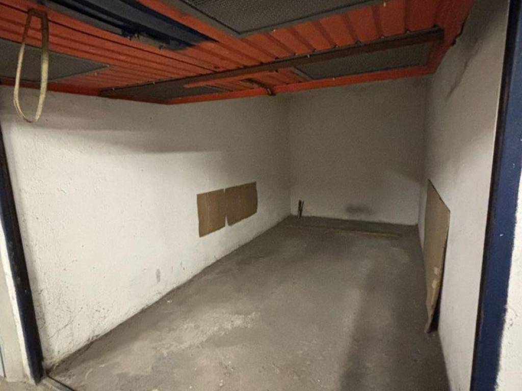 Box / garage a Vercelli in Via Antonio Gramsci, 4 - Foto 2