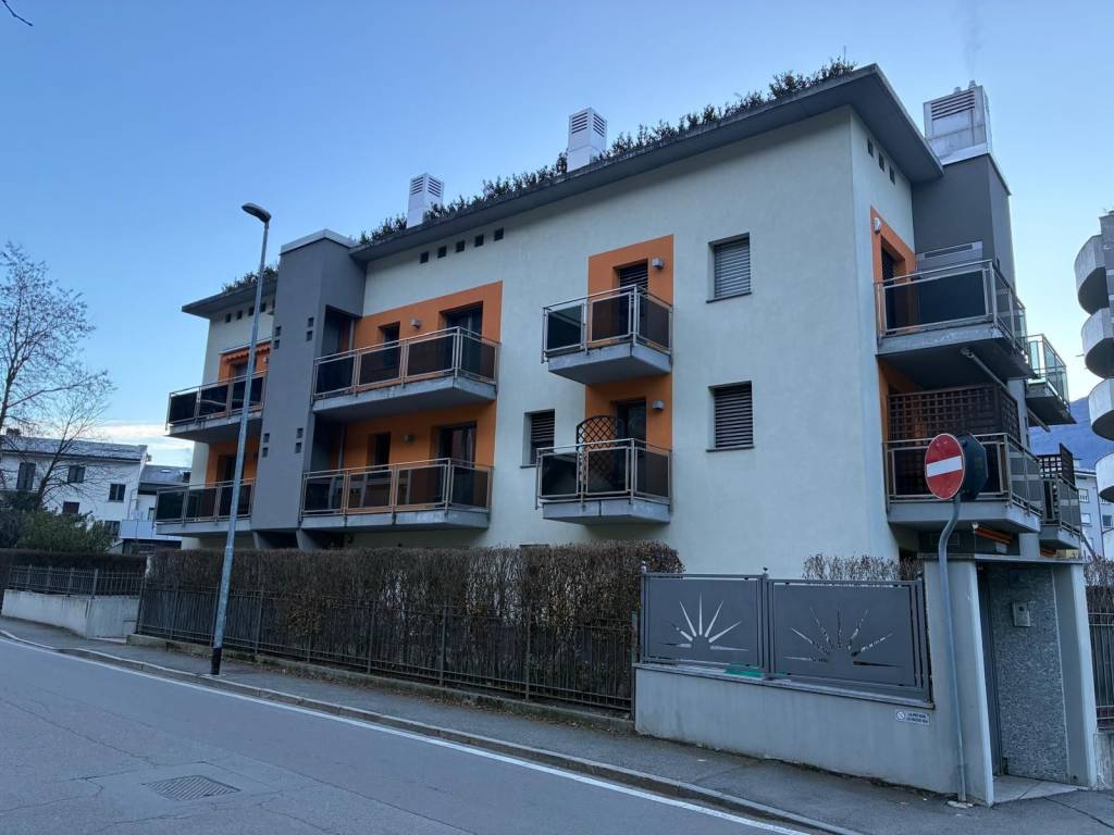 Appartamento a Sondrio in Via Don Lucchinetti - Foto 2