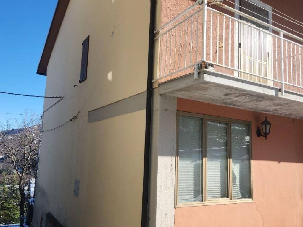 Casa indipendente a Ventasso in Via della Ravinella, 2 - Foto 5
