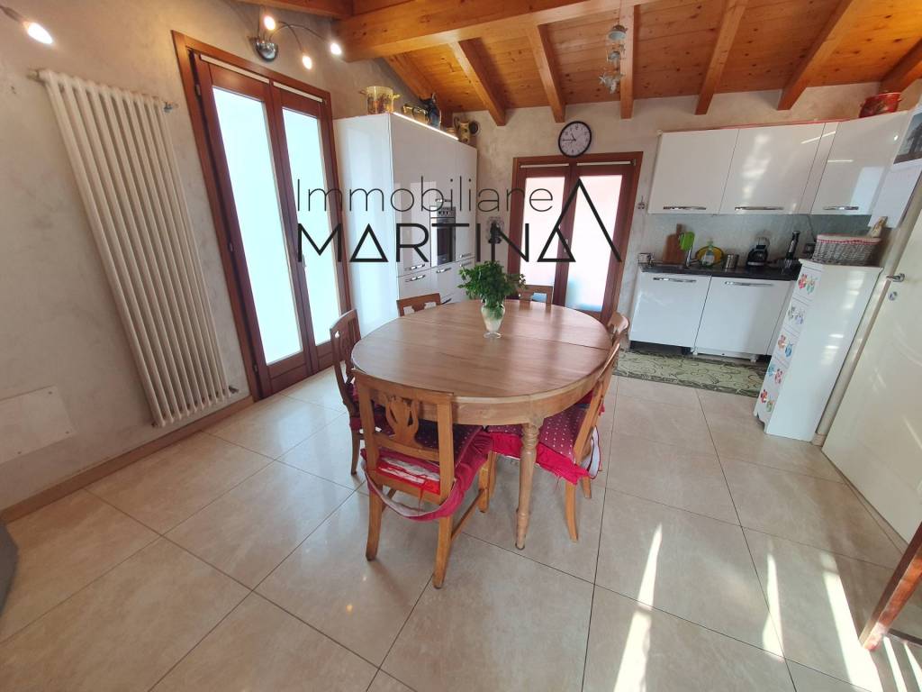 Appartamento a Torre boldone in Via Francesco Petrarca - Foto 3