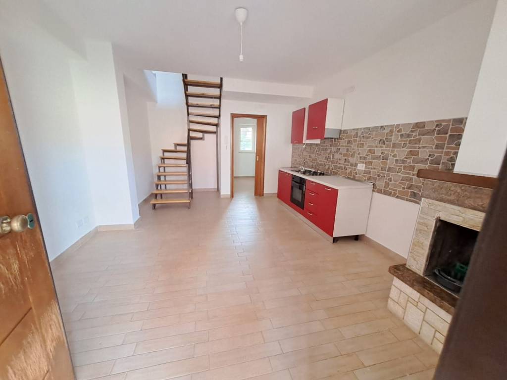 Appartamento a Valenzano in Via Cettura - Foto 4