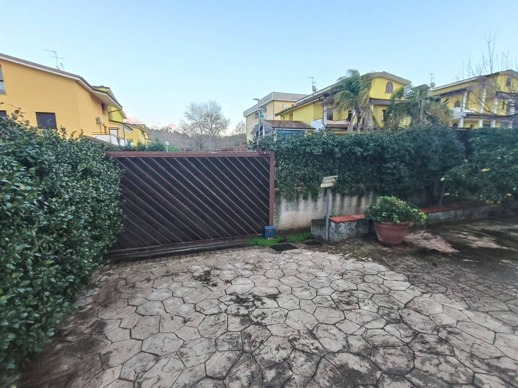 Villa a San floro in Via Martiri di Nassirya - Foto 3