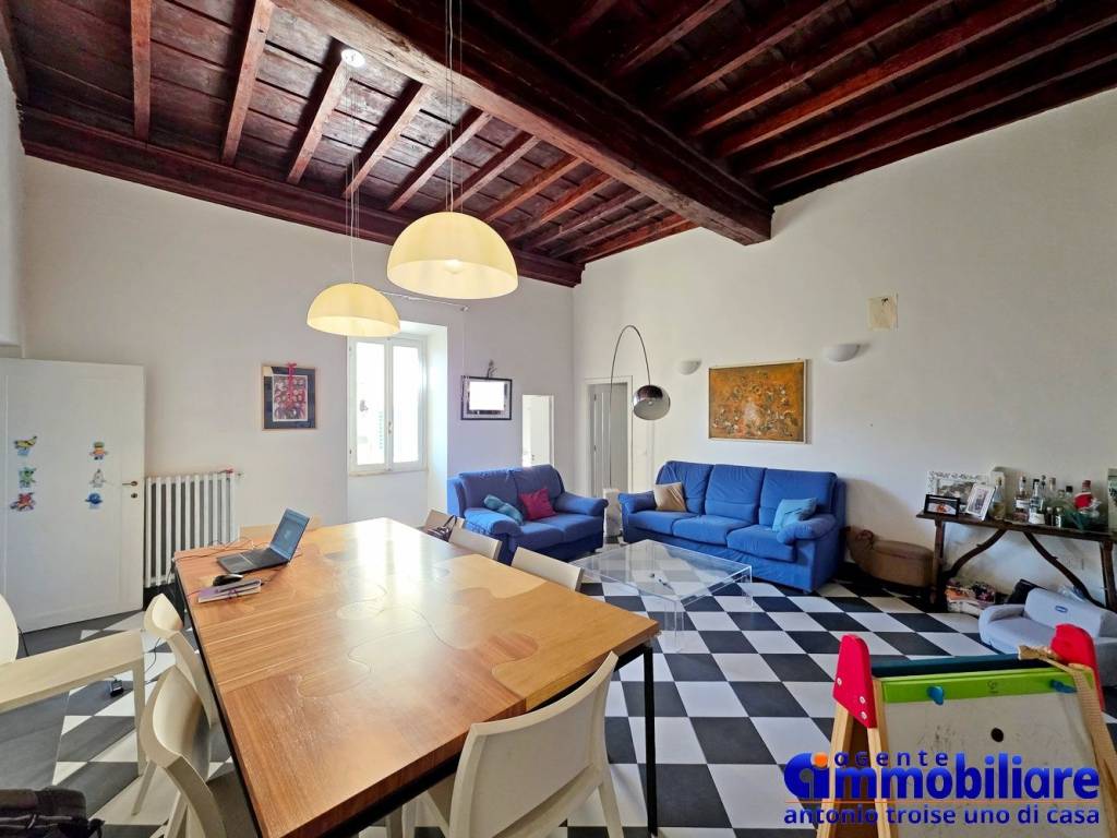 Appartamento a Pistoia in Via Camillo Benso di Cavour - Foto 5