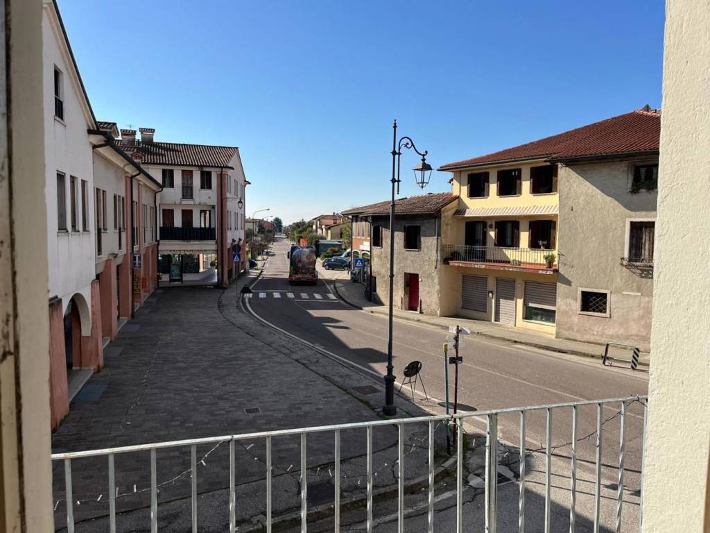 Appartamento a Marostica in Via Gianni Cecchin, 33 - Foto 2