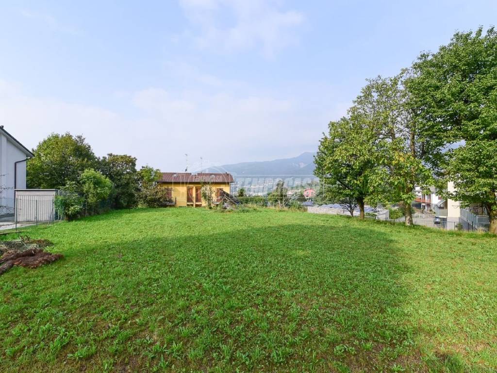 Terreno a Erba in Via Giuseppe Parini - Foto 2