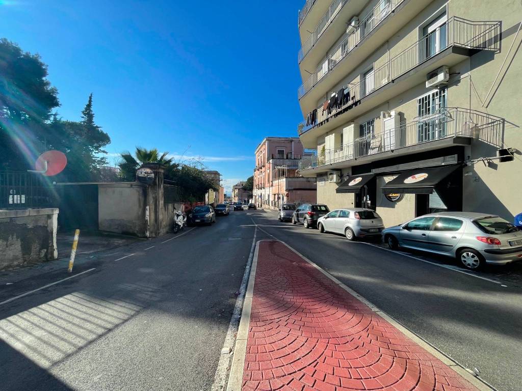 Appartamento a Portici in Viale Cassano - Foto 2