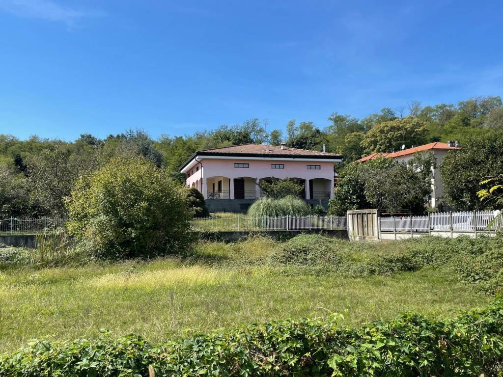 Villa a Lozzolo in Via Giuseppe Garibaldi - Foto 3
