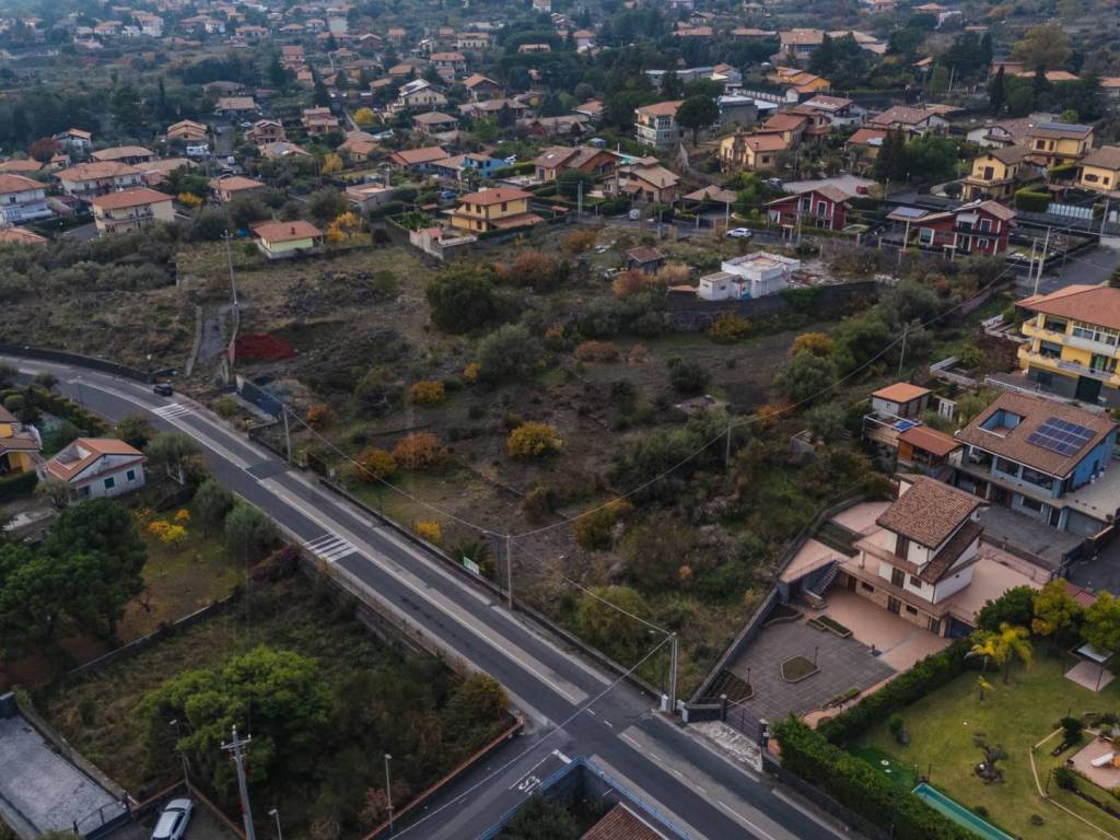 Terreno a Pedara in Via Alcide De Gasperi - Foto 5