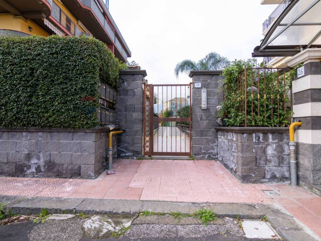 Appartamento a Giarre in Via Angelina Damiani Lanza, 24 - Foto 4