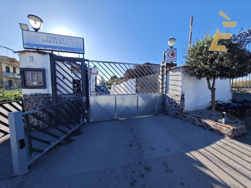 Villa a Giugliano in campania in Via lago patria, 23 - Foto 2