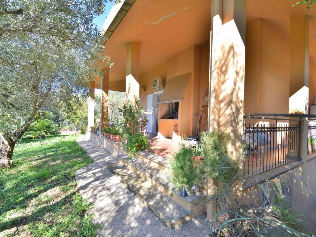 Villa a Ariccia in via cipressetti - Foto 2