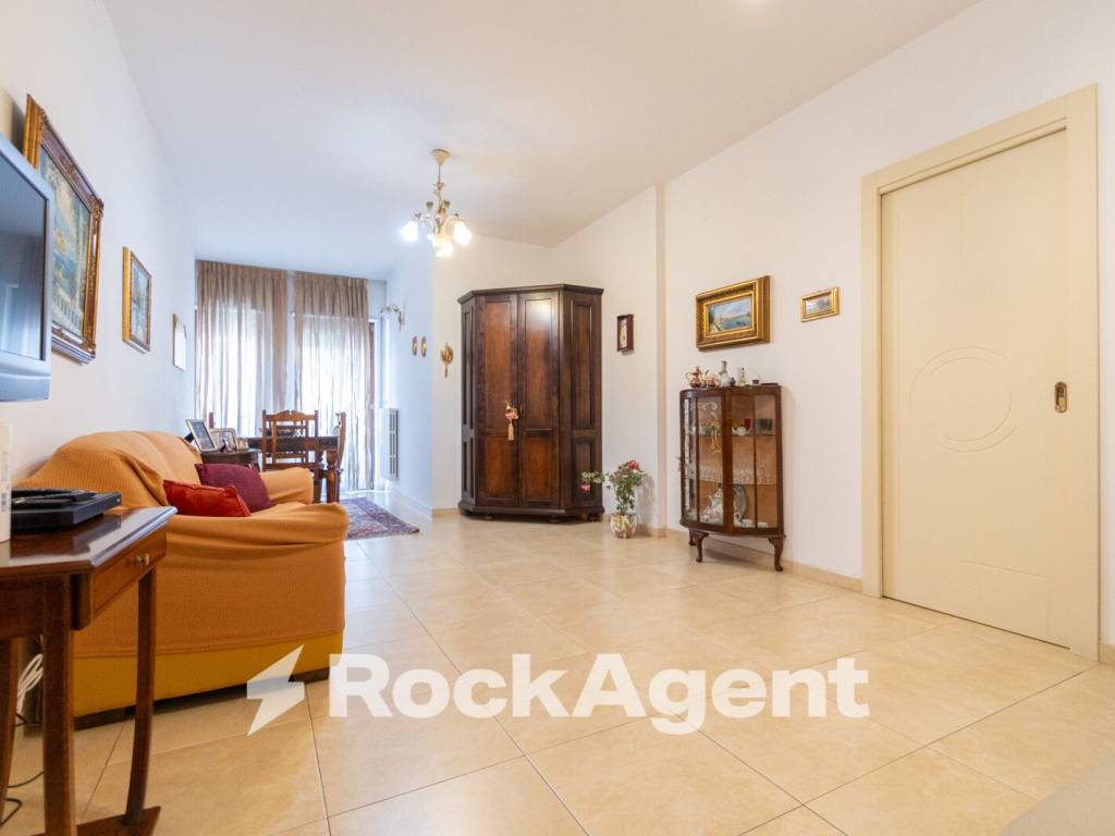 Appartamento a Catanzaro in Viale dei Bizantini, 75/2 - Foto 5