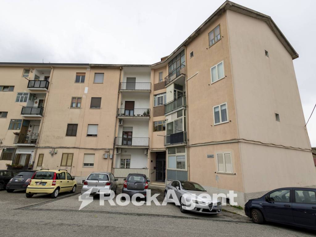 Appartamento a Catanzaro in Via Giovanni Patari, 2 - Foto 5