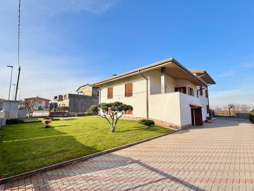 Villa a Oppeano - Foto 2