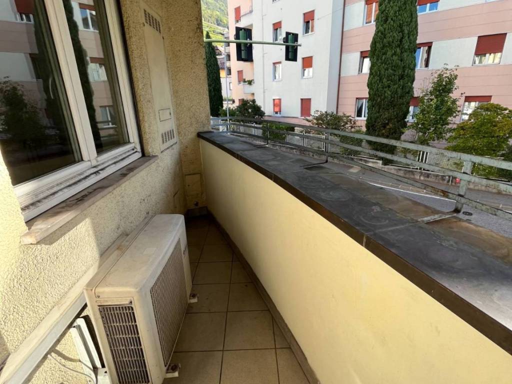 Appartamento a Bolzano in via Brennero, 23 - Foto 2