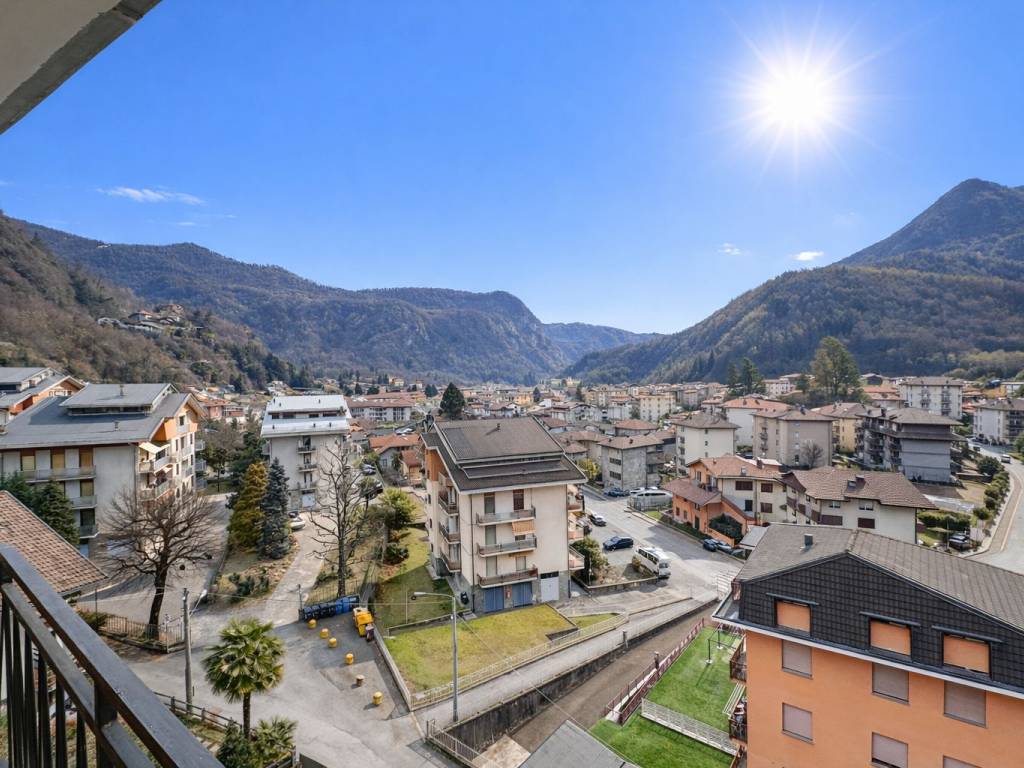 Appartamento a Varallo in Via 24 Maggio, 37 - Foto 2