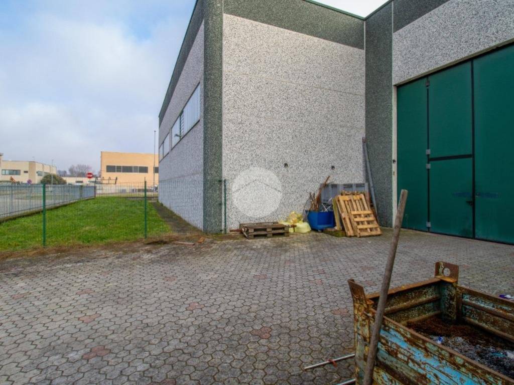 Immobile a Sant'angelo lodigiano in Via Jean Monnet - Foto 3