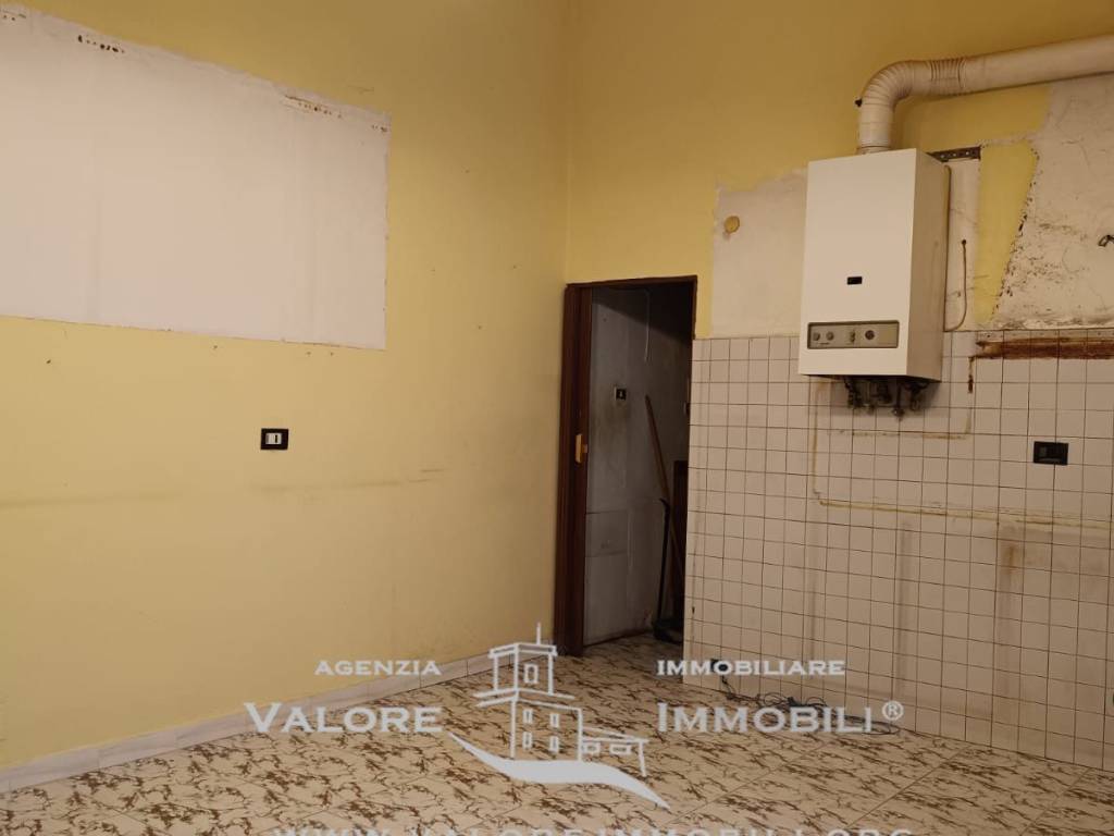 Appartamento a Livorno in Piazza Giuseppe Mazzini, 7 - Foto 3