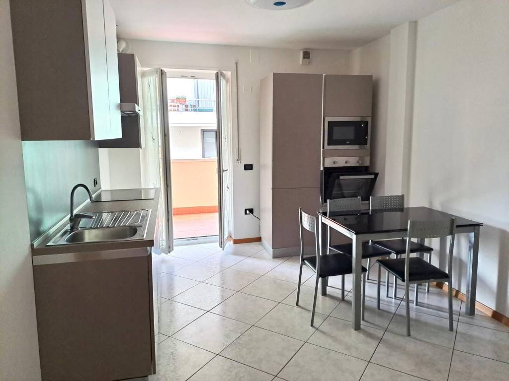 Appartamento a Rovereto in Via Baratieri - Foto 2