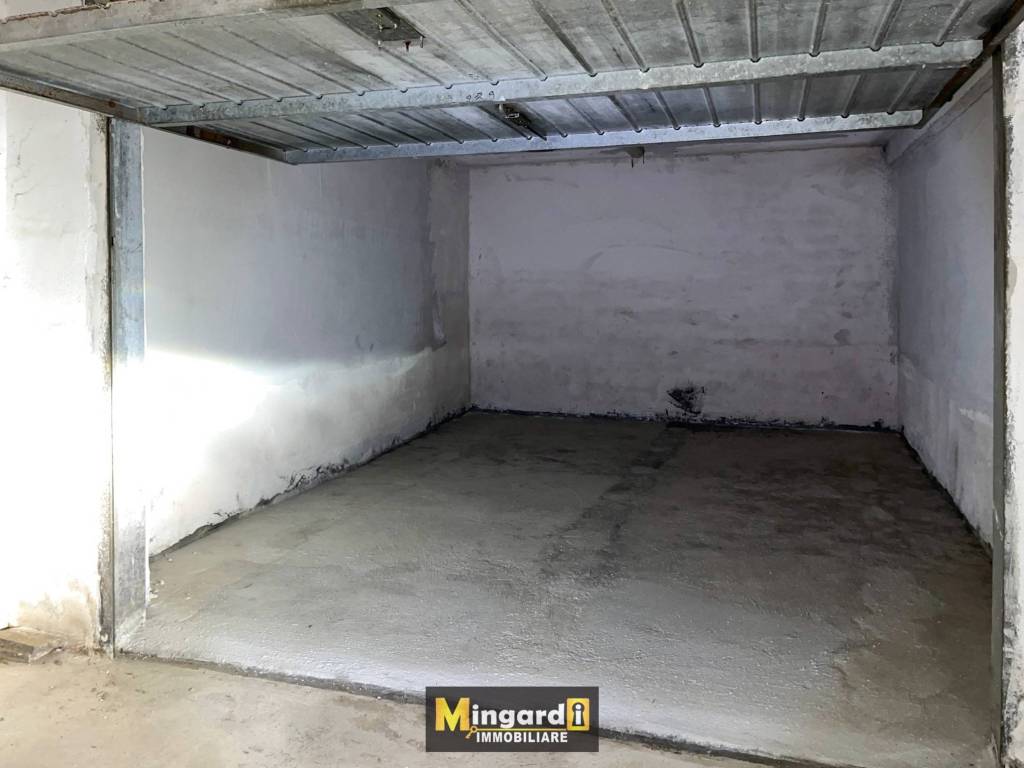 Box / garage a Nettuno in Via Scipione Borghese, 4 - Foto 3