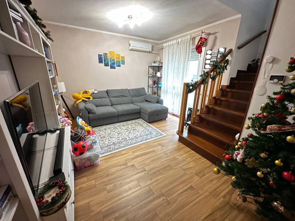 Appartamento a Pioltello in Via Cimabue, 17 - Foto 2