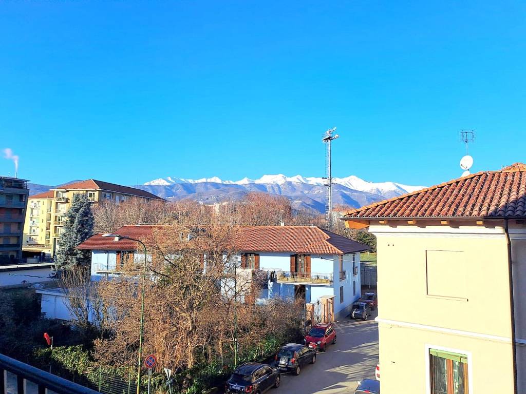 Appartamento a Pinerolo in Via dei Mille, 11 - Foto 4