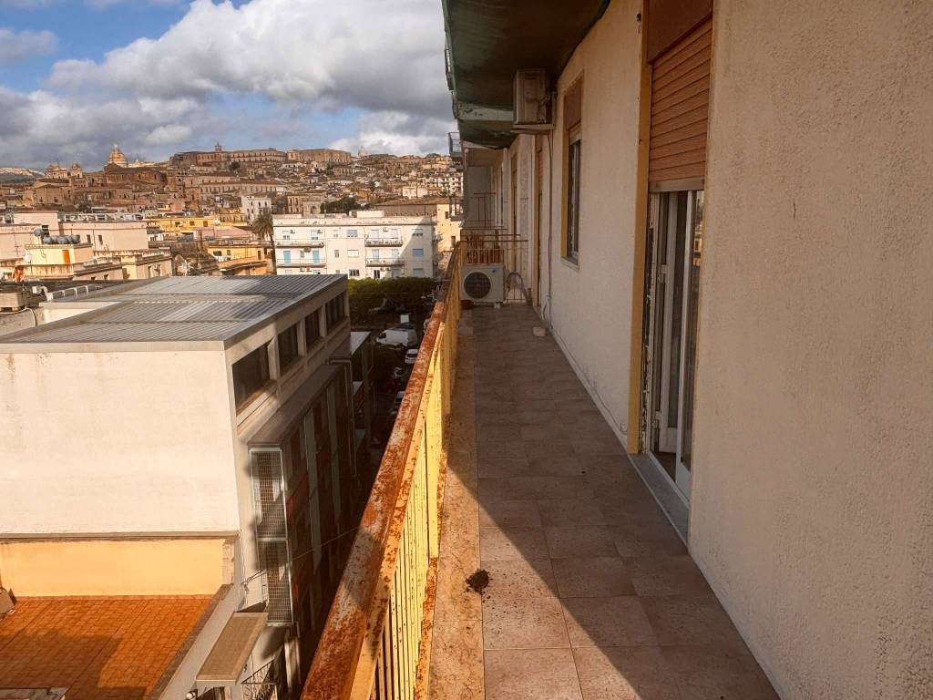 Appartamento a Noto in via Ugo Lago - Foto 3
