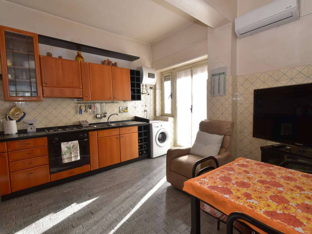 Appartamento a Noto in via Ugo Lago - Foto 5