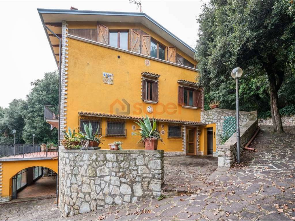 Casa indipendente a Perugia in Strada Fontana la Trinità - Foto 2