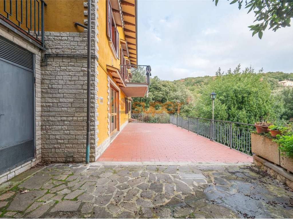 Casa indipendente a Perugia in Strada Fontana la Trinità - Foto 5