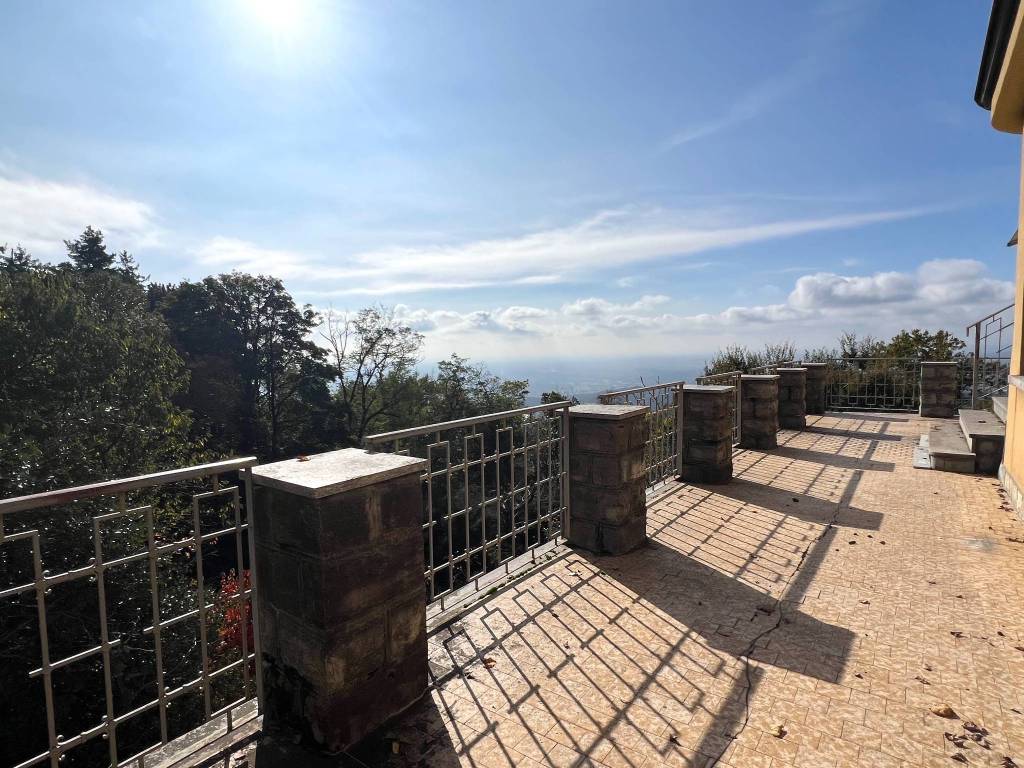 Villa a Brunate in Via Giacomo Scalini - Foto 3