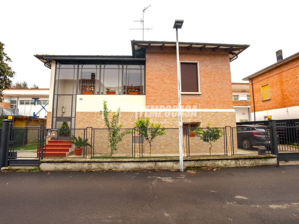 Villa a Vignola in Via Piero Mascagni 78 - Foto 2