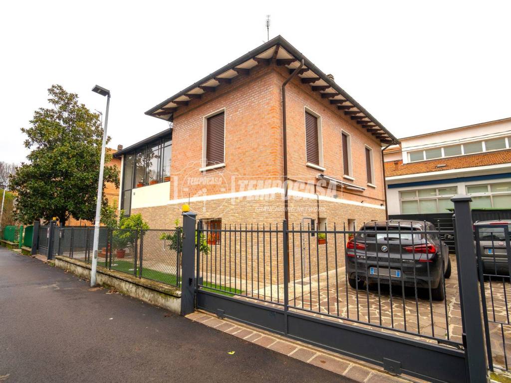 Villa a Vignola in Via Piero Mascagni 78 - Foto 3