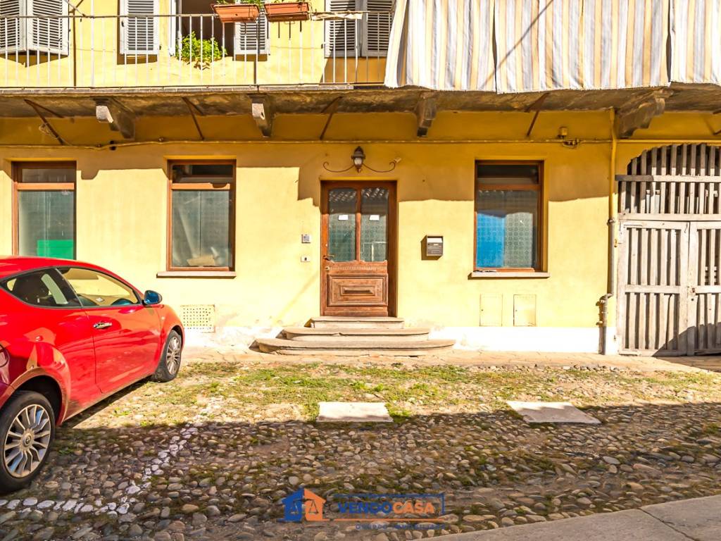 Appartamento a Saluzzo in Piazza Risorgimento, 14 - Foto 4